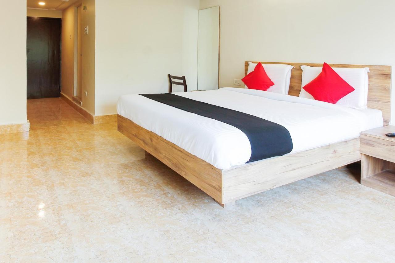 Capital O Sri Suprabhat Grand Near Kachiguda Railway Station Hajdarabad Zewnętrze zdjęcie