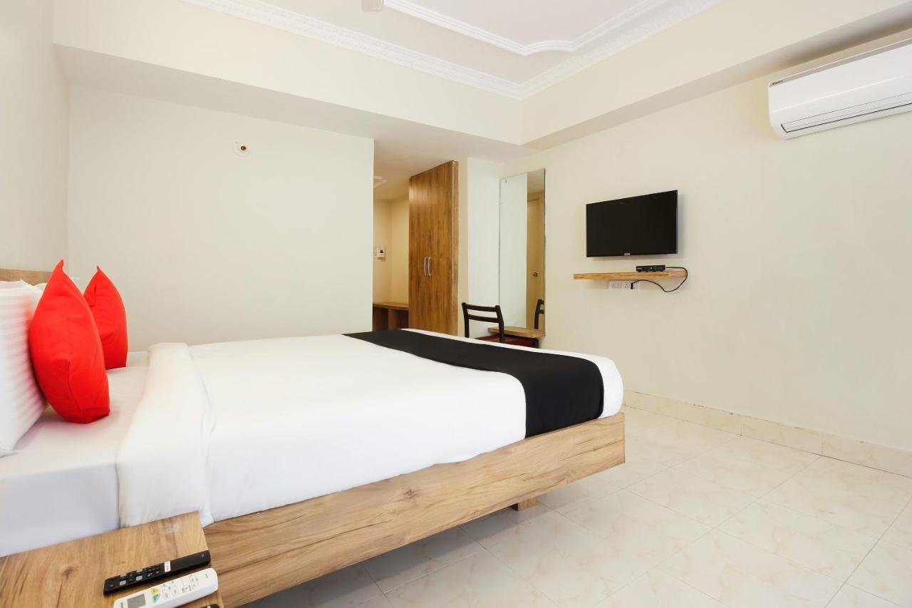 Capital O Sri Suprabhat Grand Near Kachiguda Railway Station Hajdarabad Zewnętrze zdjęcie