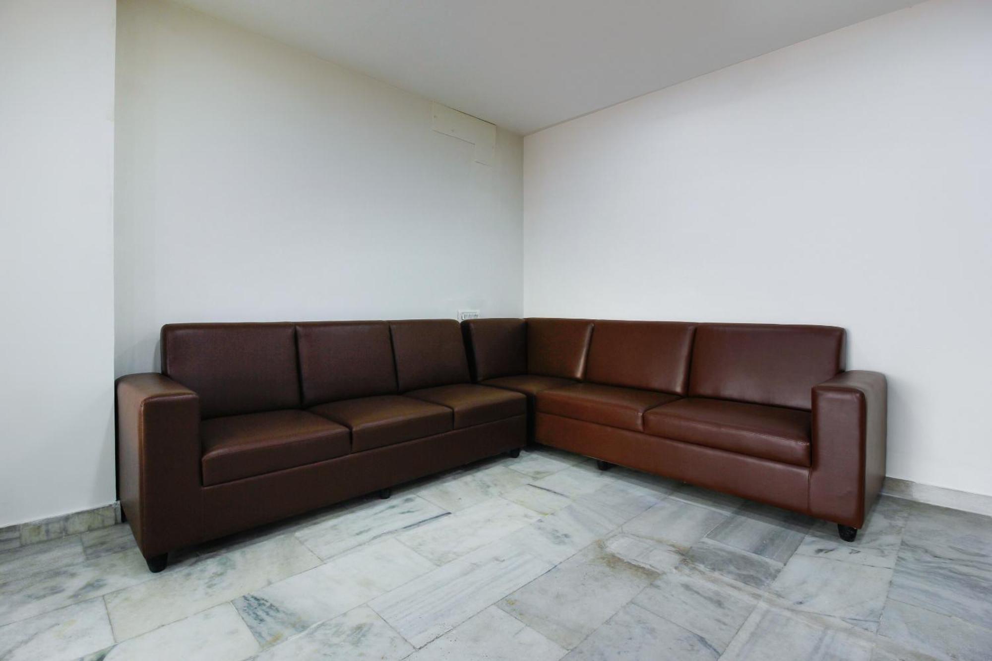 Capital O Sri Suprabhat Grand Near Kachiguda Railway Station Hajdarabad Zewnętrze zdjęcie