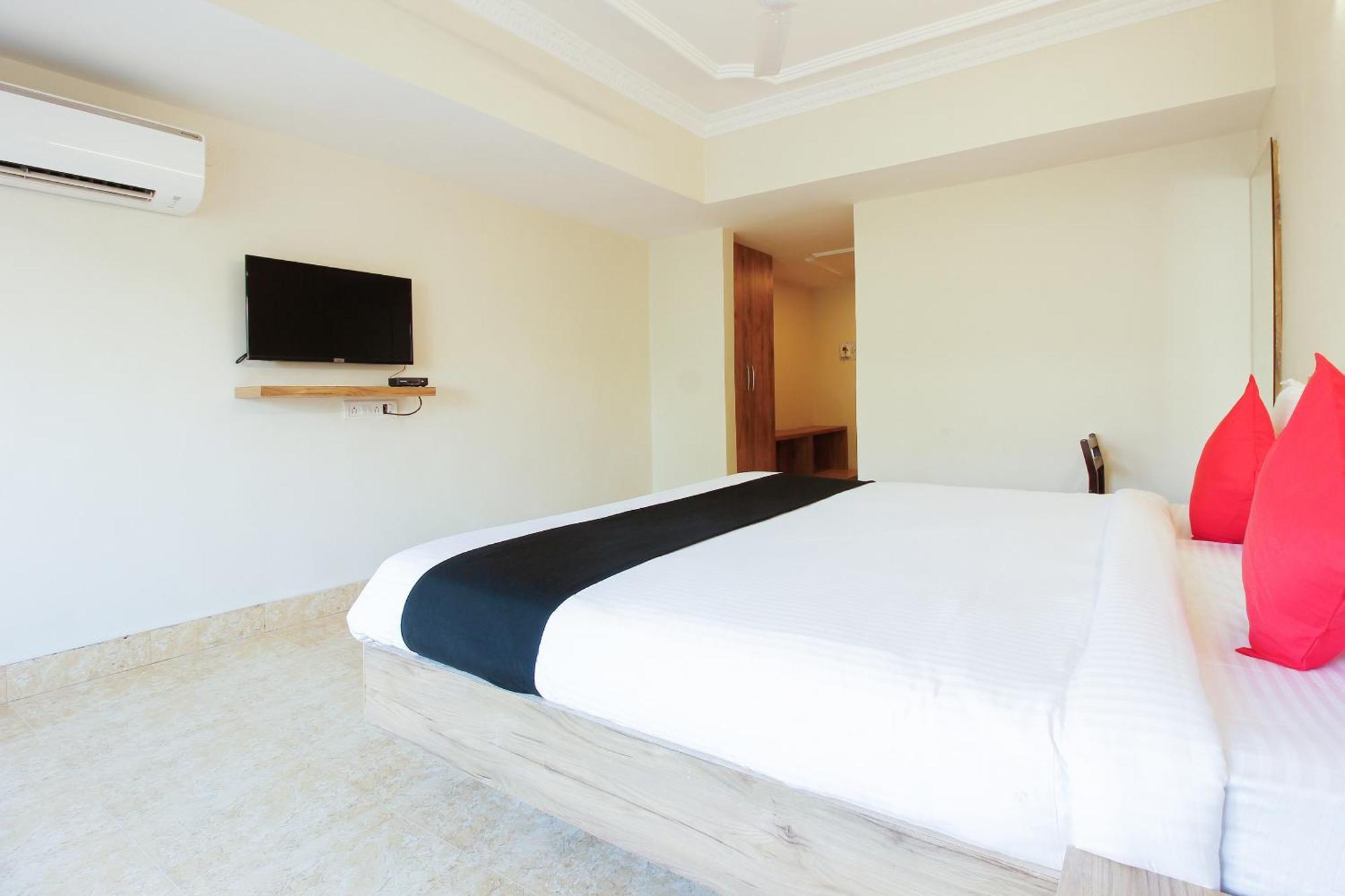Capital O Sri Suprabhat Grand Near Kachiguda Railway Station Hajdarabad Zewnętrze zdjęcie