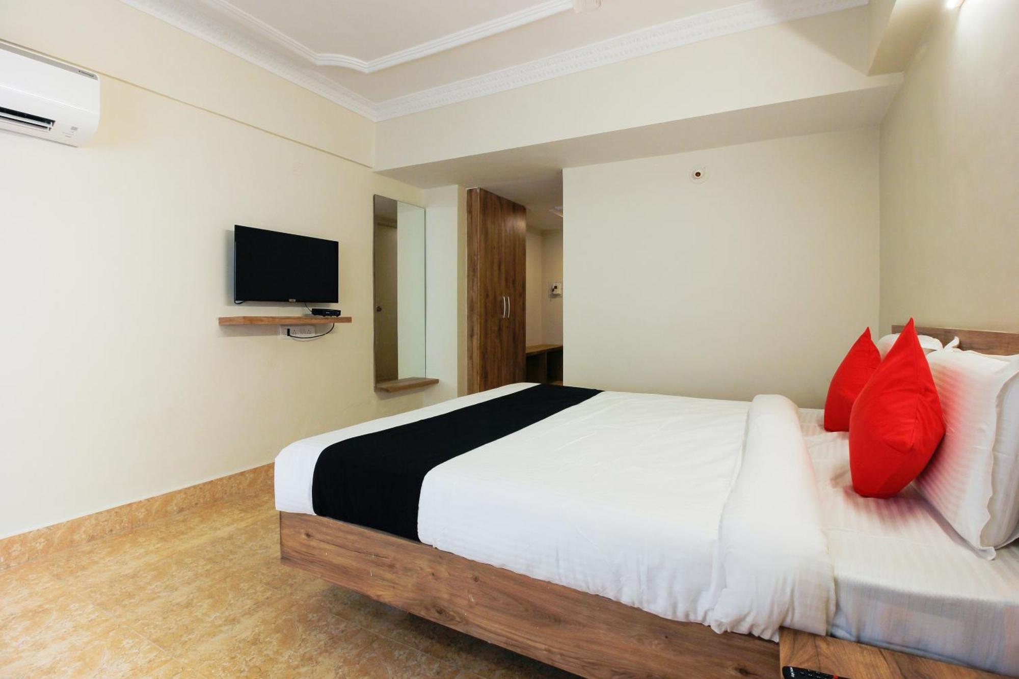 Capital O Sri Suprabhat Grand Near Kachiguda Railway Station Hajdarabad Zewnętrze zdjęcie